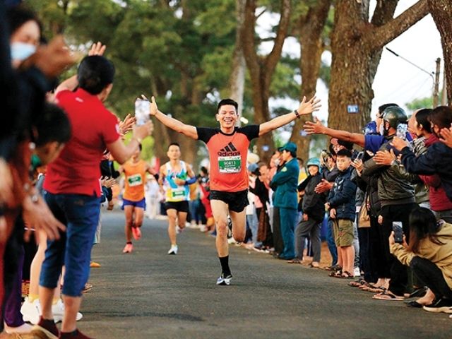 Áo thun chạy bộ