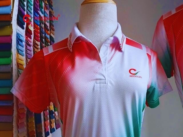 Chất liệu vải cao cấp, mềm mại, thấm hút mồ hôi tốt giúp bạn luôn thoải mái khi hoạt động