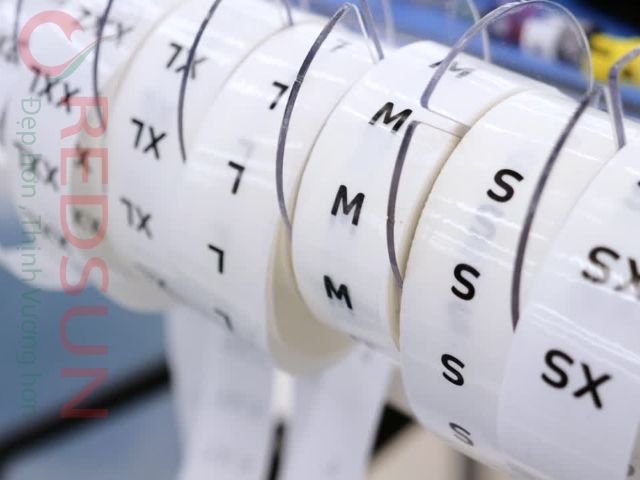 Đối với người có bụng to hoặc vai rộng, nên chọn size lớn hơn 1 số