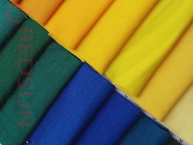 Xanh than: Xanh đậm pha chút đen, cực kỳ sang trọng và dễ phối.