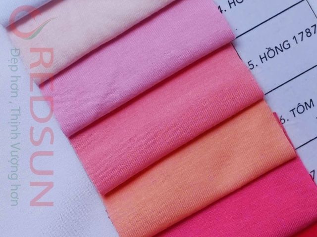 Hồng tươi, nữ tính, nổi bật, hay dùng cho áo nhóm, teambuilding.