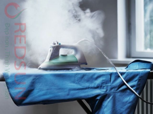 Vải thun mè kim cương có thành phần polyester, nếu ủi quá nóng có thể làm chảy hoặc biến dạng sợi vải