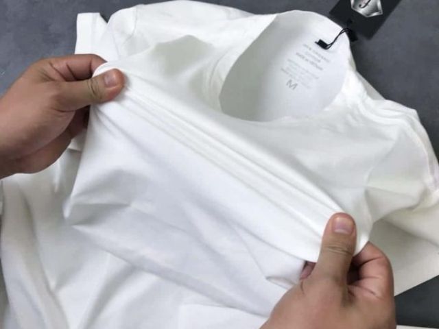 Cảm nhận bằng tay