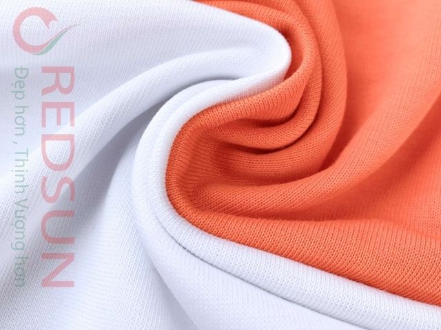 Vải thoáng mát, co giãn tốt, thấm hút mồ hôi để đảm bảo thoải mái khi vận động