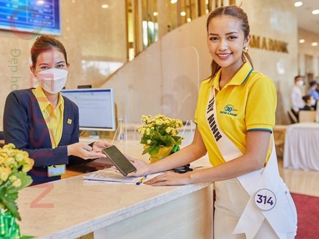 Trước khi sản xuất hàng loạt, yêu cầu nhà cung cấp may mẫu thử cho một vài nhân viên