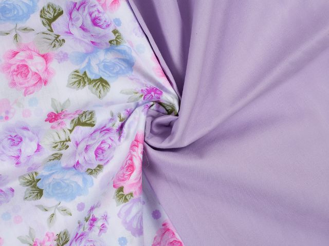 Với sự kết hợp giữa polyester và cotton, vải thun cá mập 65 2 chiều rất bền, ít bị phai màu và nhăn