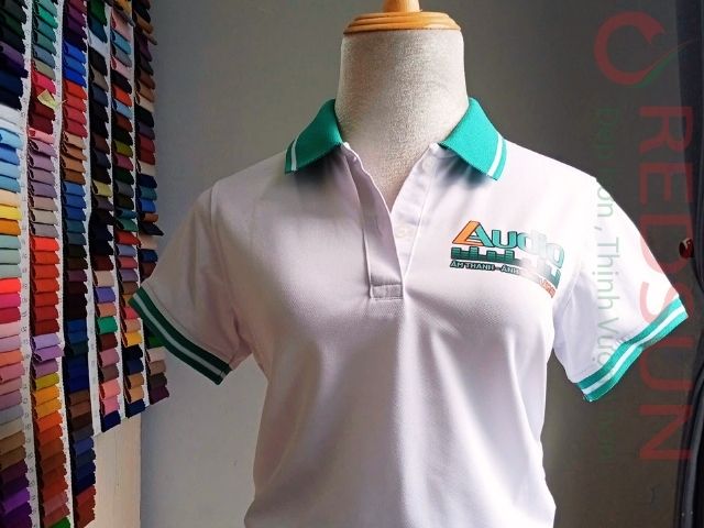 Đường may chắc chắn Gia công tỉ mỉ, bền đẹp, không bung sổ chỉ sau thời gian sử dụng.