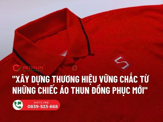 Thiết kế áo thun cổ tròn hoặc cổ polo, với logo Cellphone S