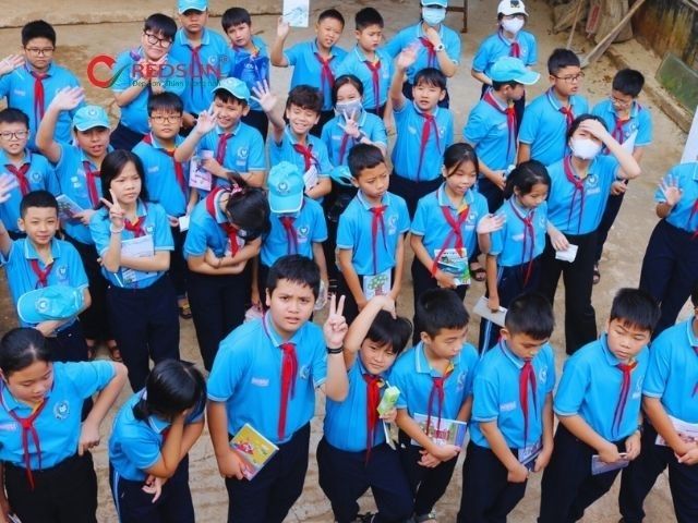 Áo thun đồng phục học sinh, sinh viên, giáo viên.