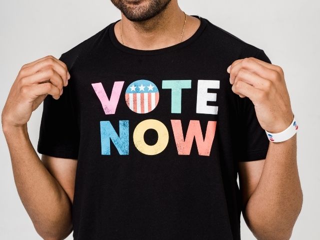 Áo thun in 3D không chỉ đơn giản là trang phục mà còn là một hình thức marketing hiệu quả