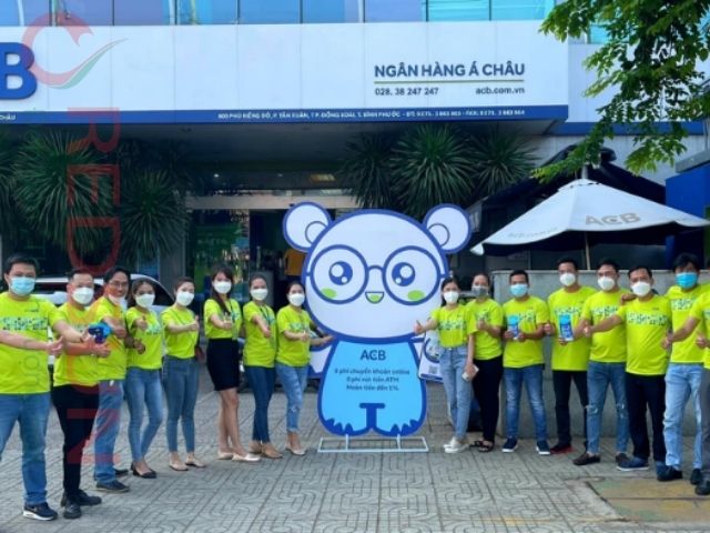 Trước khi giao hàng, thực hiện kiểm tra tất cả các áo thun để đảm bảo chất lượng