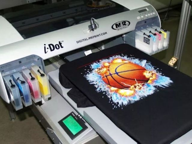 Mực in phun trực tiếp lên áo, cho hình ảnh mềm mại, tự nhiên.