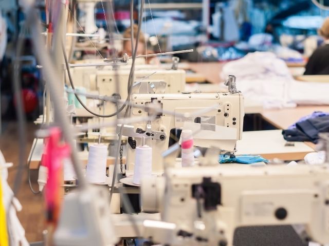 Kinh nghiệm lựa chọn cơ sở sản xuất phụ kiện đồng phục