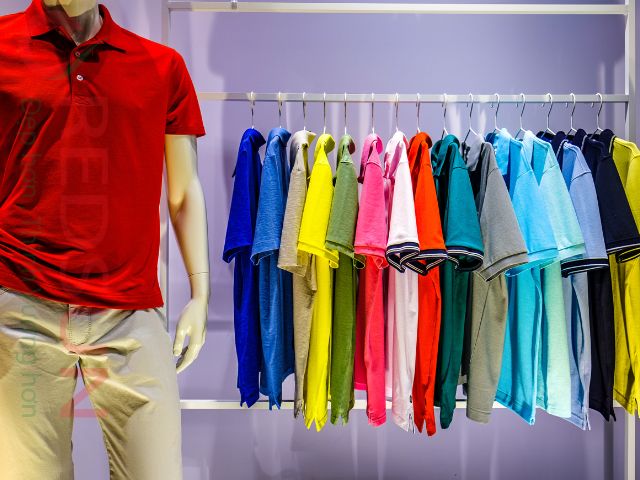 Vải ít nhăn và không co rút nhiều khi giặt, giúp sản phẩm luôn giữ được hình dạng và vẻ ngoài như mới