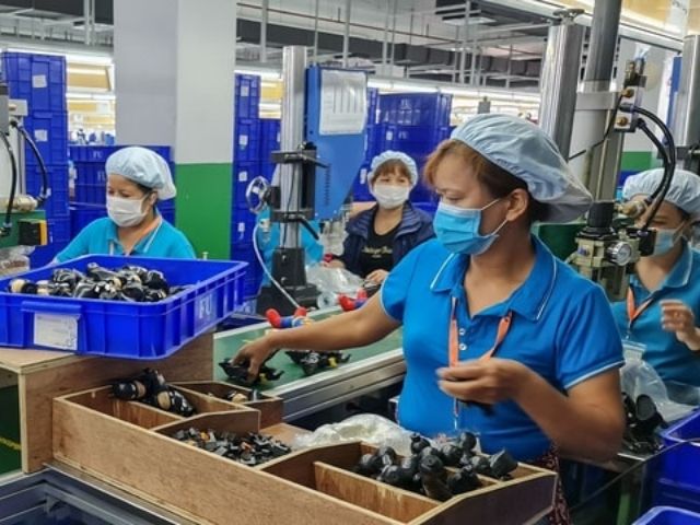 Hỗ trợ tư vấn chọn chất liệu phù hợp với môi trường làm việc 