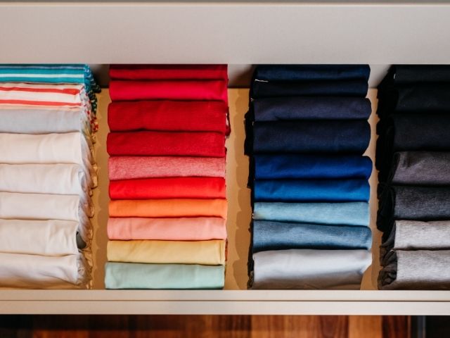 Nếu bạn đặt in số lượng lớn (ví dụ 50 chiếc trở lên), giá mỗi chiếc sẽ giảm đáng kể