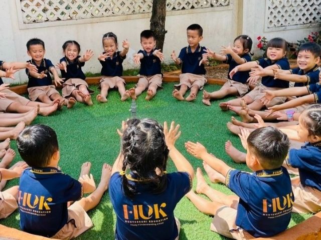 Tại sao khách hàng đặt may áo thun đồng phục mầm non