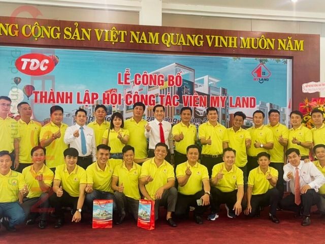 Đồng phục cao cấp giúp tạo sự đồng nhất giữa các thành viên trong nhóm hoặc đội ngũ