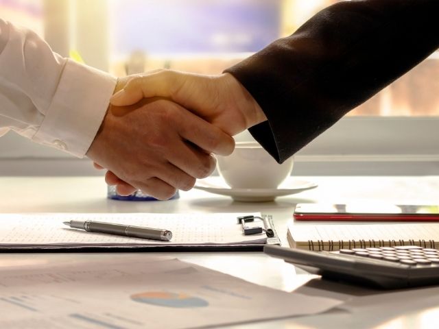 Nhà cung cấp có thể cung cấp các dịch vụ hậu mãi như bảo hành chất lượng, đổi trả nếu sản phẩm có lỗi