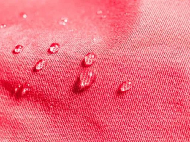 Cotton là một chất liệu tự nhiên, có khả năng thấm hút mồ hôi rất tốt