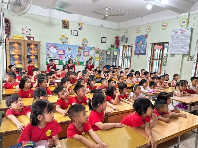 Giúp ba mẹ tiết kiệm thời gian chọn trang phục mỗi sáng