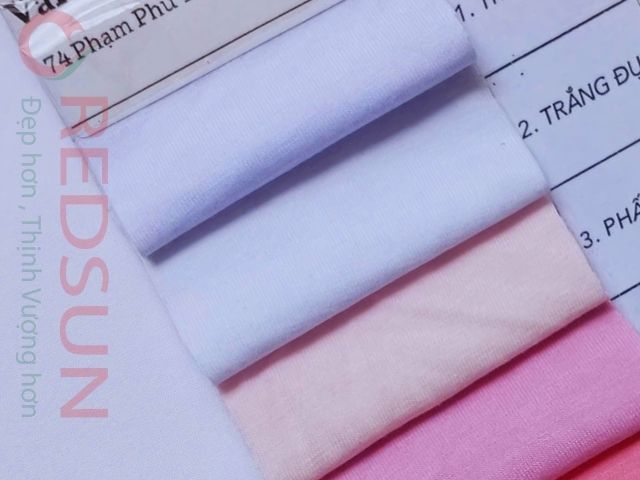 Những màu này dễ phối, phù hợp với nhiều hoàn cảnh, thường dùng cho đồng phục công ty