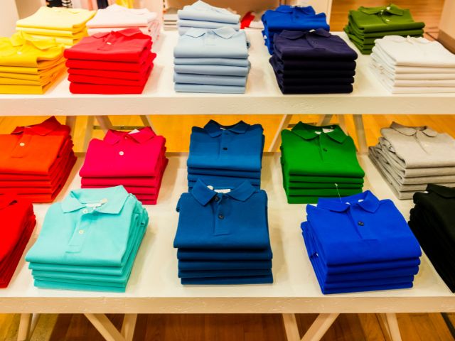 Với đặc tính bền, ít nhăn và dễ giặt, Poly Thái là lựa chọn tuyệt vời để may áo thun đồng phục cho công ty,