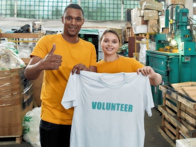 Khi sử dụng áo thun in 3D làm đồng phục, logo và khẩu hiệu của công ty sẽ được thể hiện rõ nét