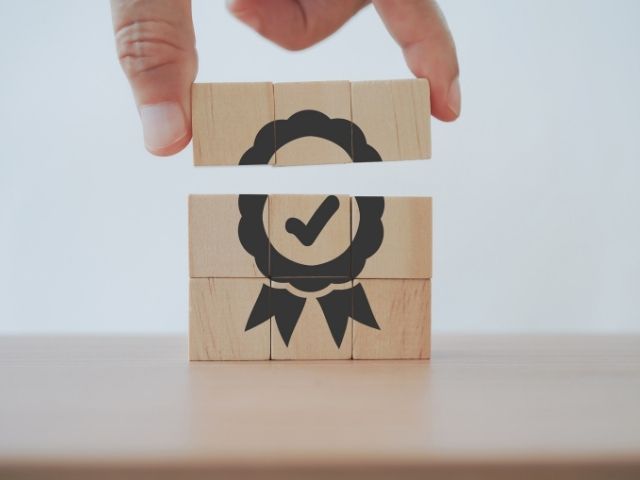 Có kinh nghiệm nhiều năm trong lĩnh vực may đồng phục mầm non.