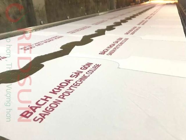 Có nhiều năm kinh nghiệm trong lĩnh vực may đồng phục học sinh.