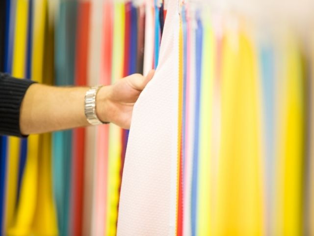 Nylon là chất liệu nhẹ, bền và chống thấm nước