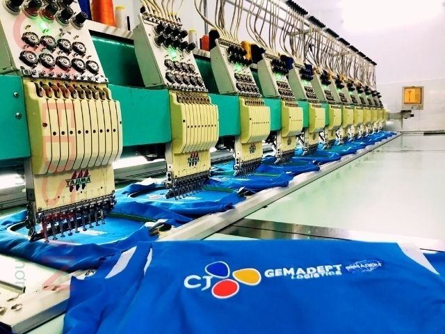 Xác định phương pháp in/thêu logo phù hợp