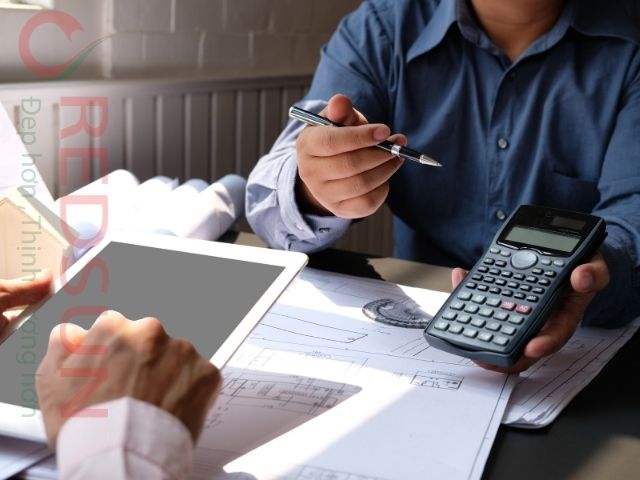 Nhiều xưởng báo giá rẻ nhưng ẩn thêm phí phát sinh như phí in, phí vận chuyển