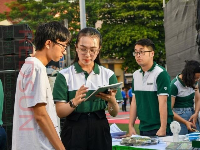 Ngân hàng yêu cầu các công ty may cam kết mức giá ổn định trong suốt thời gian hợp đồng